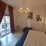 Casa Vacanze Cado Dalle Nubi 2 Ampie Stanze In Appartamento 4-6 Posti Letto 1 Bagno Privato E Balconi Ideale Per Famiglie E Gruppo Di Amici